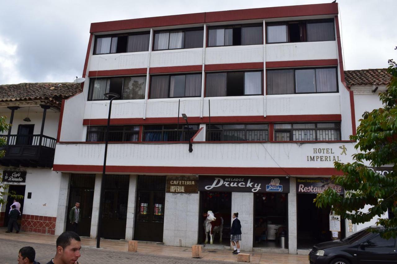 Hotel Imperial Pamplona Exteriör bild